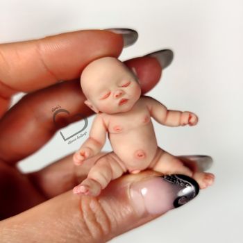Solid silicone miniature sleeping baby Neo 5 cm (2")